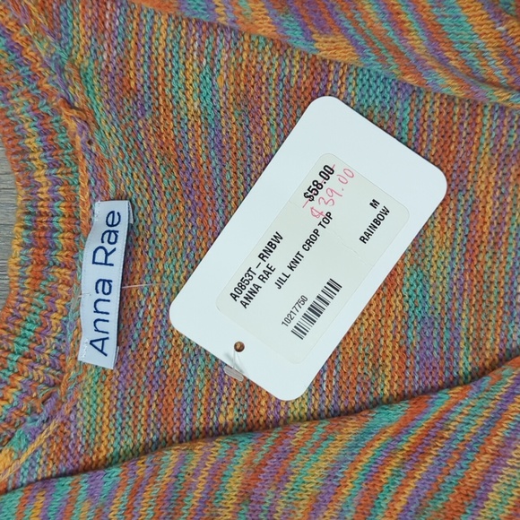 Anna Rae Twist Front Jill knit Crop Top NWT - Picture 2 of 3